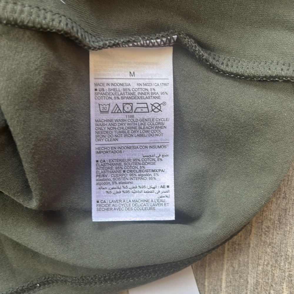 Old Navy • Tube Top NWT - Picture 5 of 5